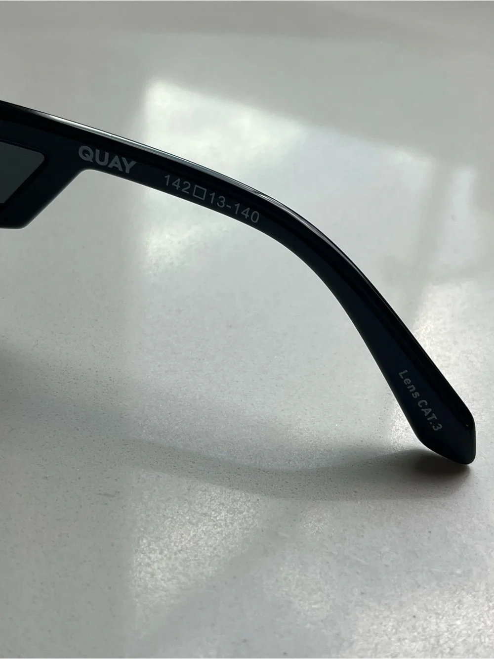NWT! QUAY New Wave Shield Sunglasses Black Frame / Black Lens
